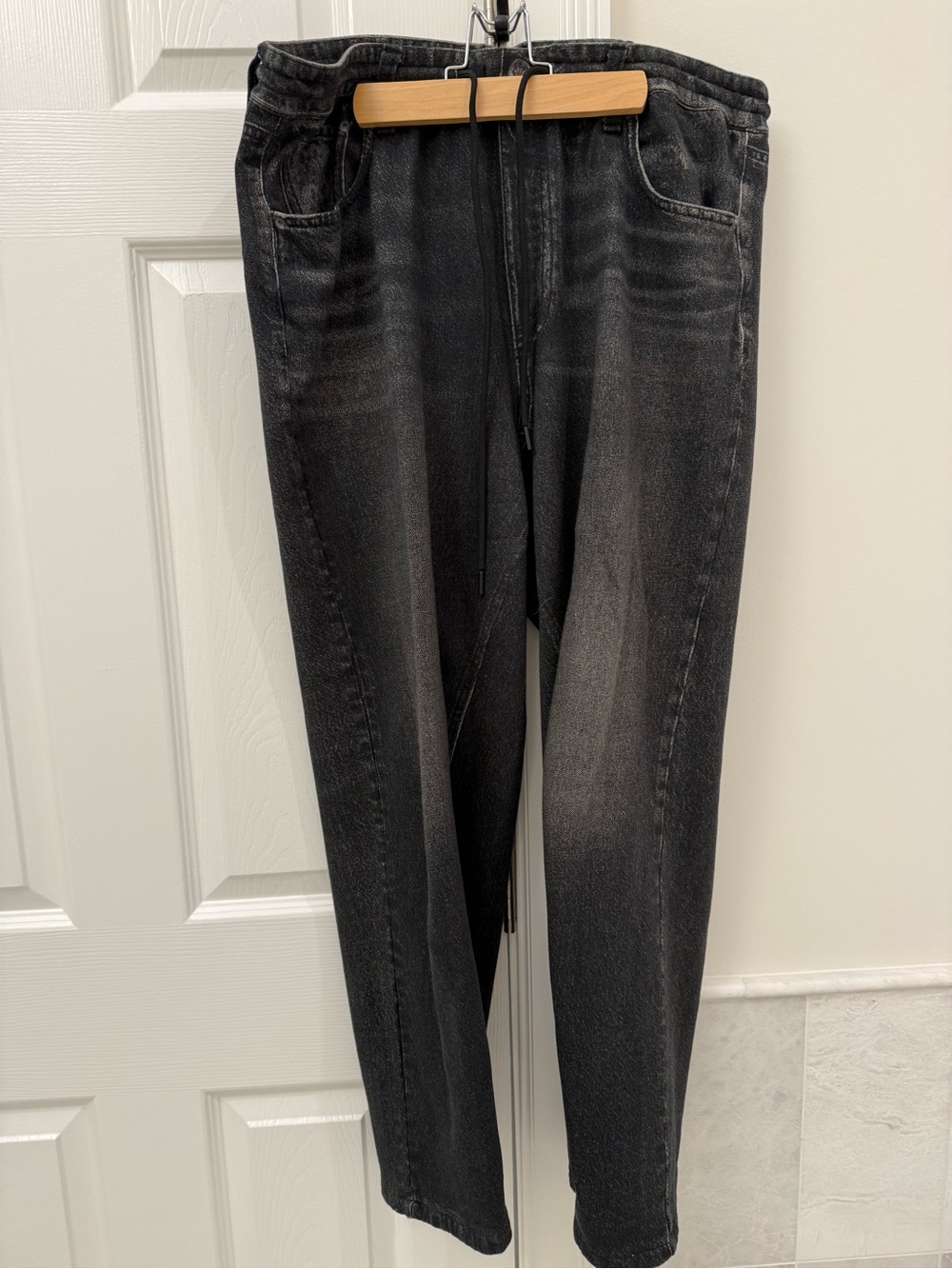 Rag and Bone Women’s Black Washed Drawstring Sweatpant Jeans